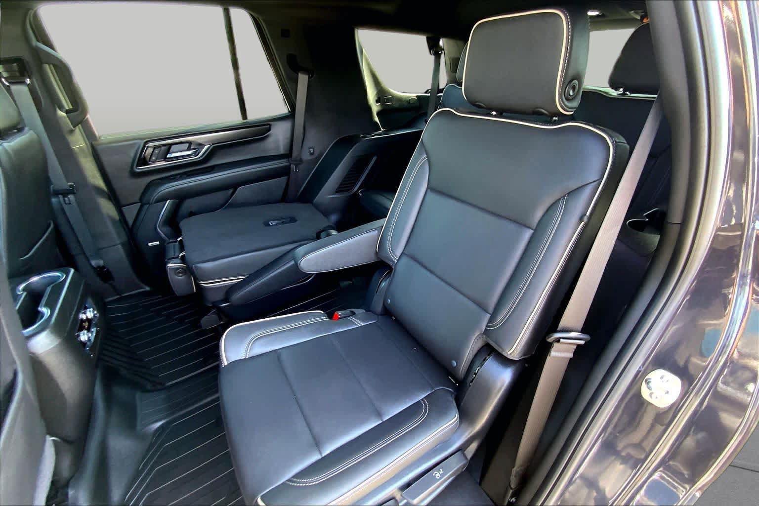 Used 2026 GMC Yukon Elevation RWD image 19