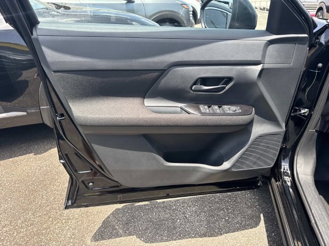 New 2026 Nissan Kicks S FWD image 18