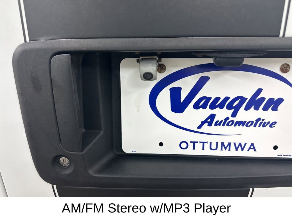 Used 2017 Chevrolet Express 2500 image 18