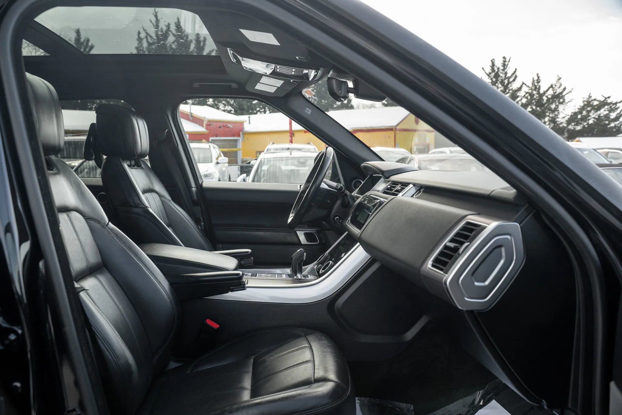 Used 2019 Land Rover Range Rover Sport HSE image 12