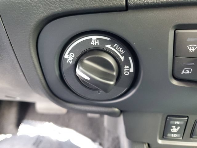 New 2026 Nissan Frontier SV w/ SV Convenience Package AWD/4WD image 22