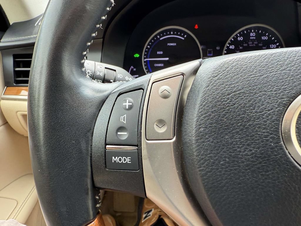 Used 2013 Lexus ES 300h w/ Luxury Pkg FWD image 22