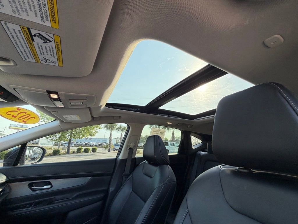 Certified 2025 Nissan Murano SL AWD/4WD image 24