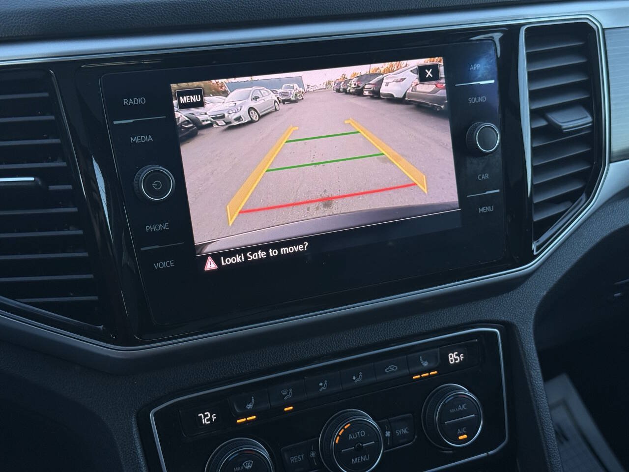 Used 2018 Volkswagen Atlas SEL AWD/4WD image 21