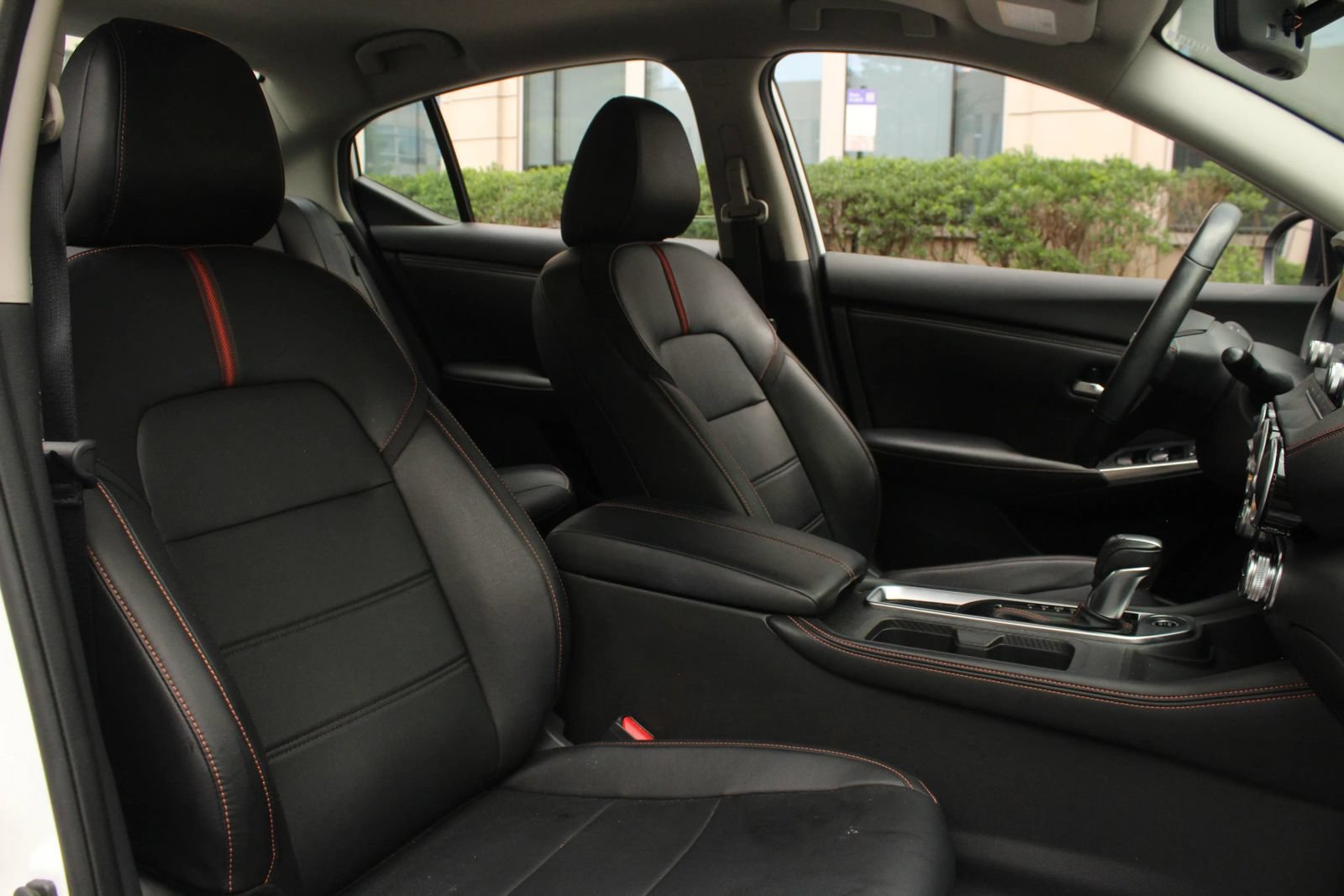 Used 2023 Nissan Sentra SR w/ SR Premium Package FWD image 28
