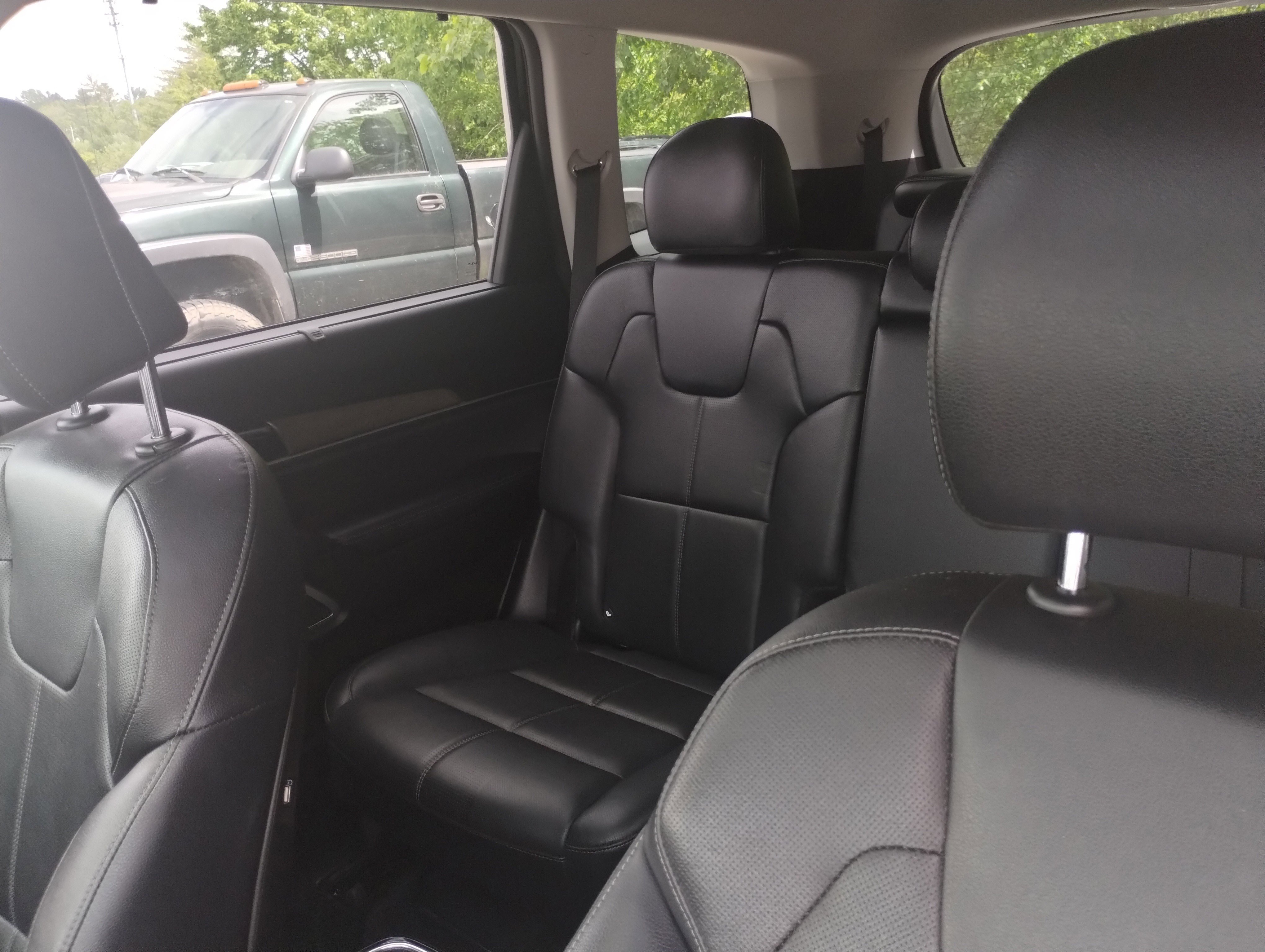 Used 2022 Kia Telluride EX image 16