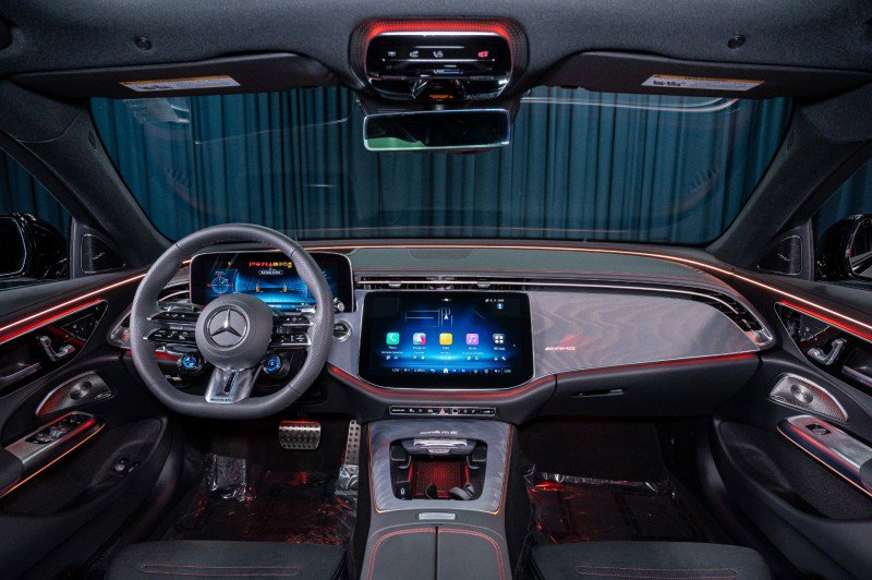 New 2026 Mercedes-Benz E 53 AMG e 4MATIC Sedan image 14