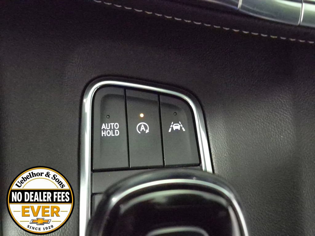 Certified 2023 Cadillac Escalade Luxury w/ LPO, Floor Liner Package AWD/4WD image 21