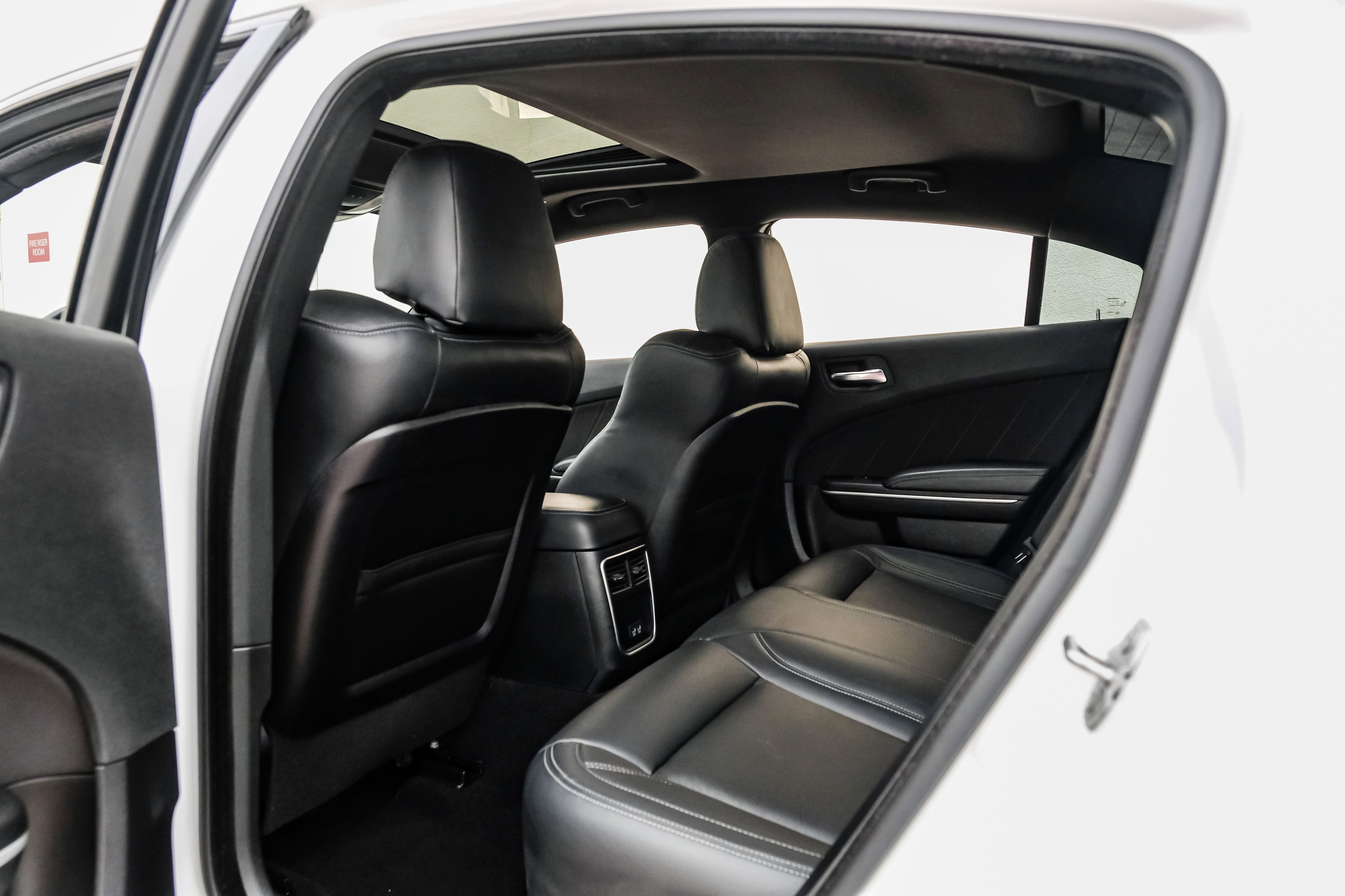 Used 2019 Dodge Charger Scat Pack w/ Navigation & Travel Group RWD image 43