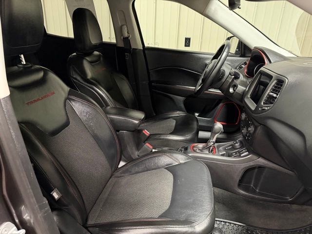 Used 2019 Jeep Compass Trailhawk image 25