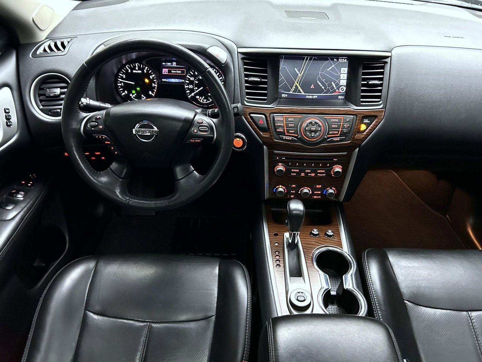 Used 2017 Nissan Pathfinder Platinum w/ Midnight Edition Package image 14