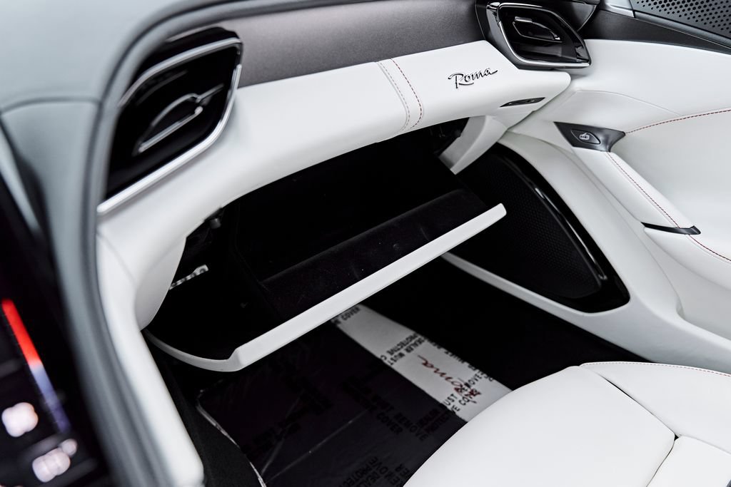 Used 2022 Ferrari Roma RWD image 78