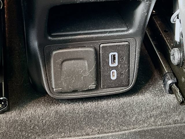 Used 2024 Chevrolet TrailBlazer LT w/ Convenience Package FWD image 34