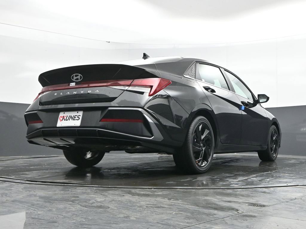 New 2026 Hyundai Elantra SEL Sport image 44
