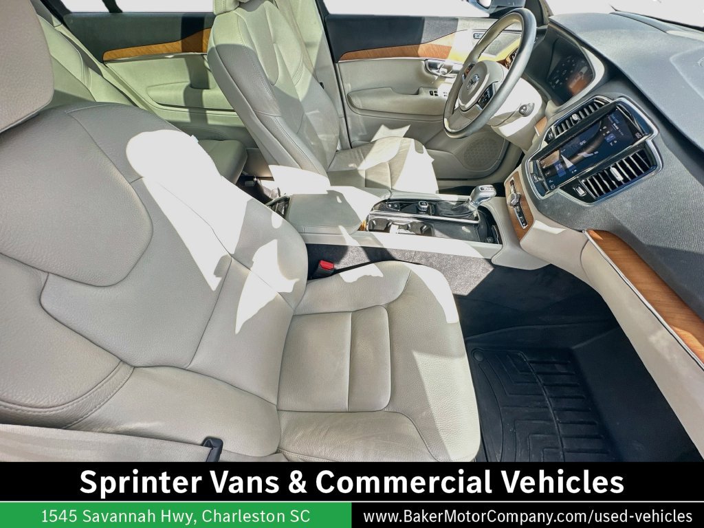 Used 2022 Volvo XC90 T6 Momentum w/ Advanced Package AWD/4WD image 26