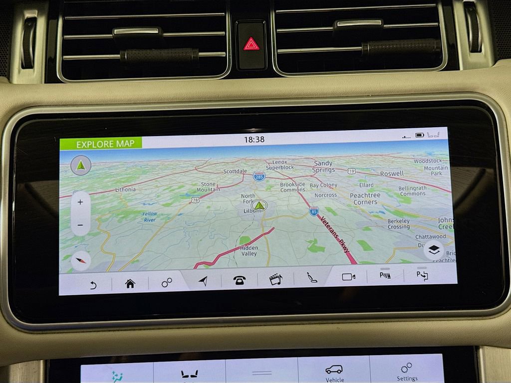 Used 2018 Land Rover Range Rover Long Wheelbase Autobiography image 13