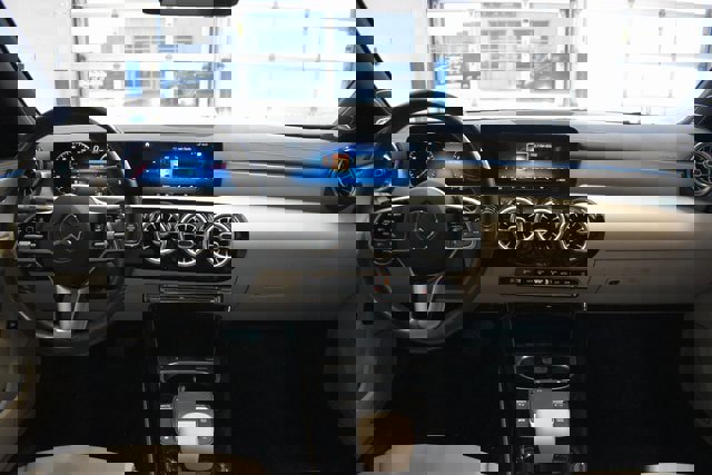 Used 2021 Mercedes-Benz CLA 250 CLA 250 4matic image 5