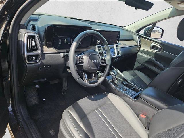 Used 2023 Kia Sorento S image 13