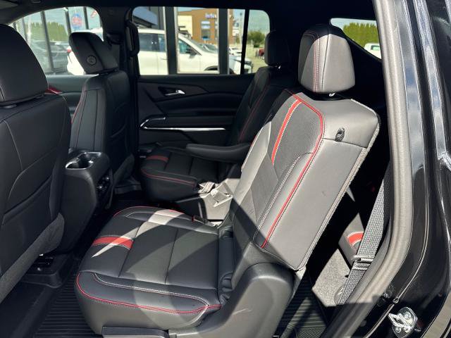 New 2027 Chevrolet Traverse RS w/ LPO, Floor Liner Package AWD/4WD image 10