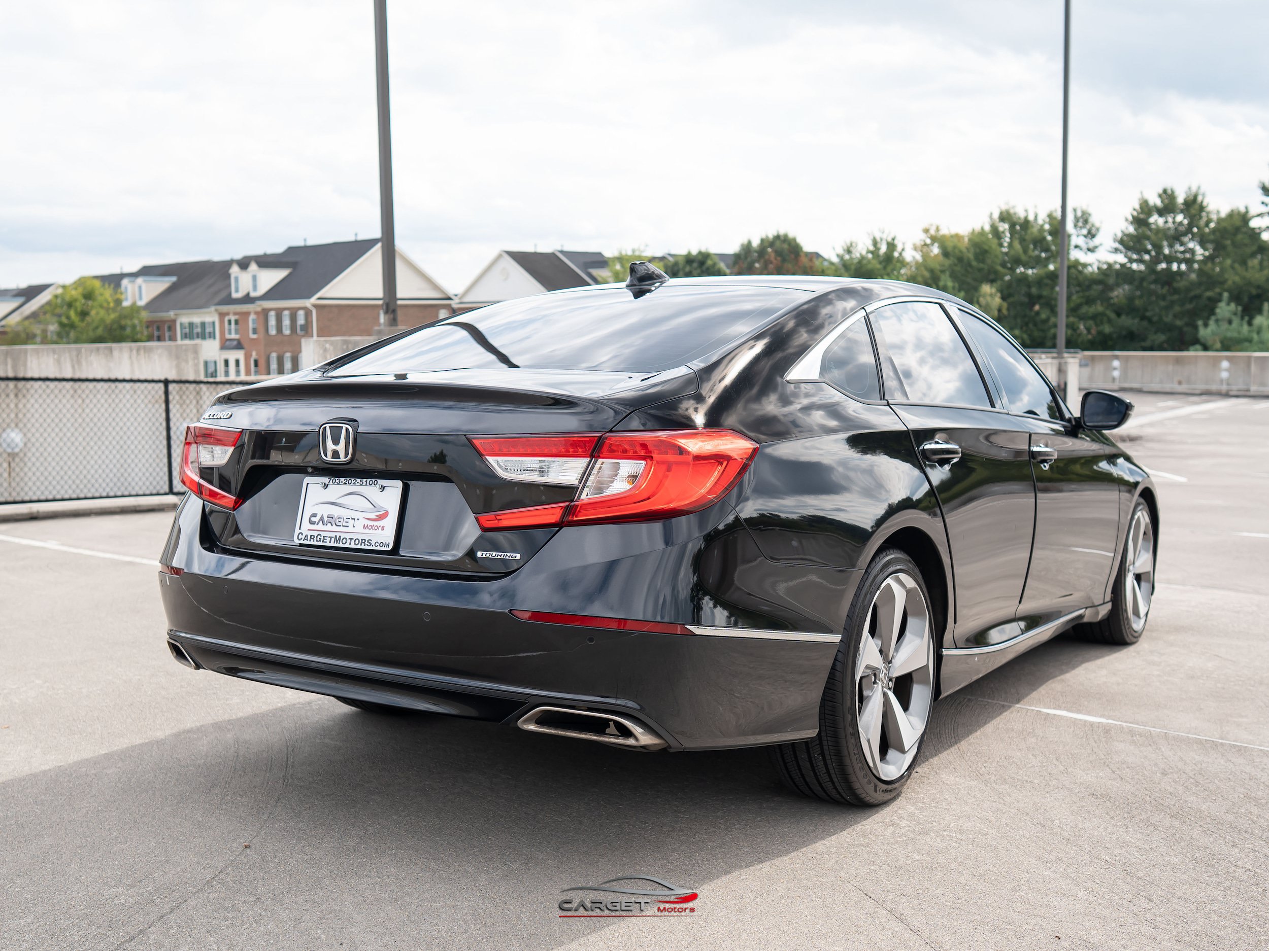 Used 2018 Honda Accord Touring image 7