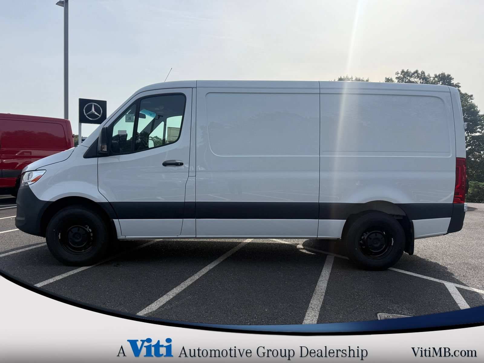 Used 2025 Mercedes-Benz Sprinter 2500 image 5