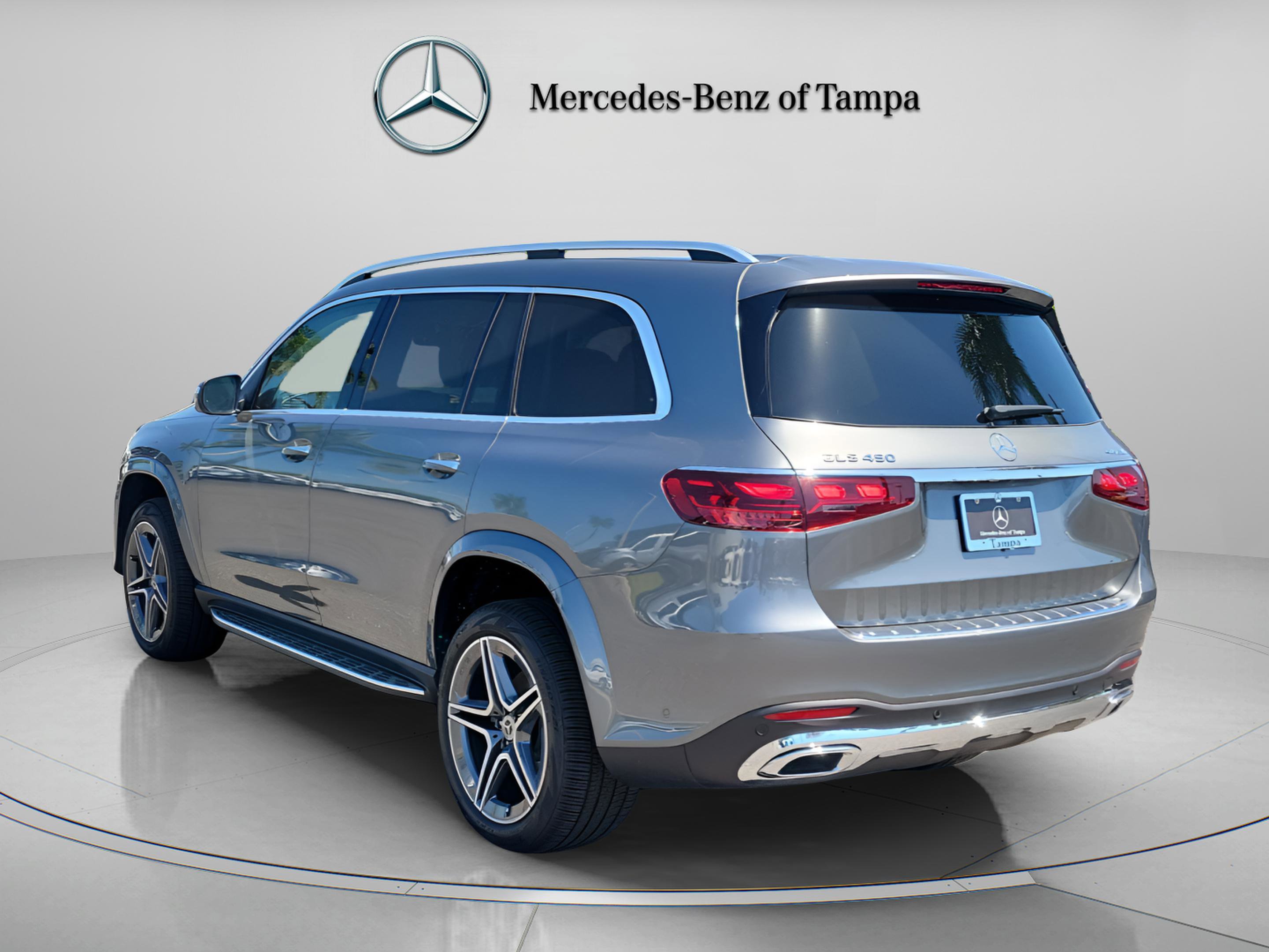 Used 2026 Mercedes-Benz GLS 450 4MATIC image 2