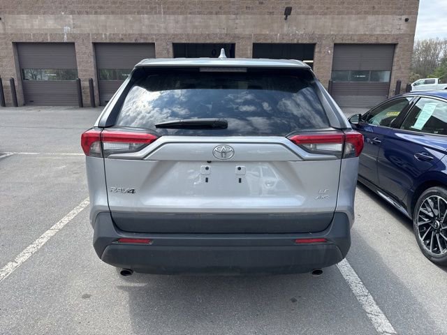 Used 2023 Toyota RAV4 LE AWD/4WD image 8