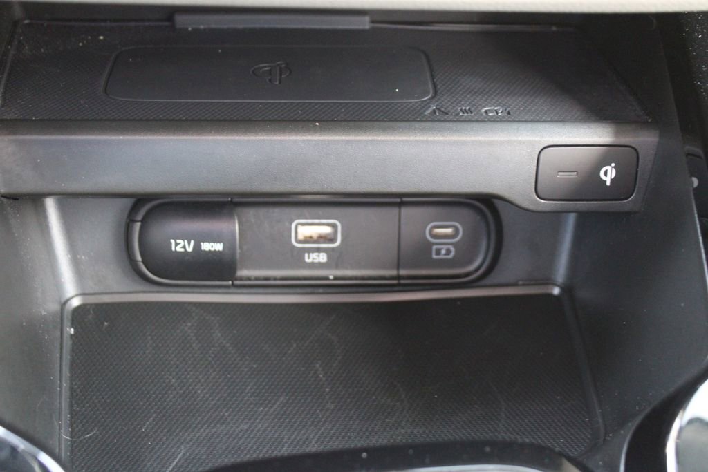 Certified 2025 Kia Soul EX image 38