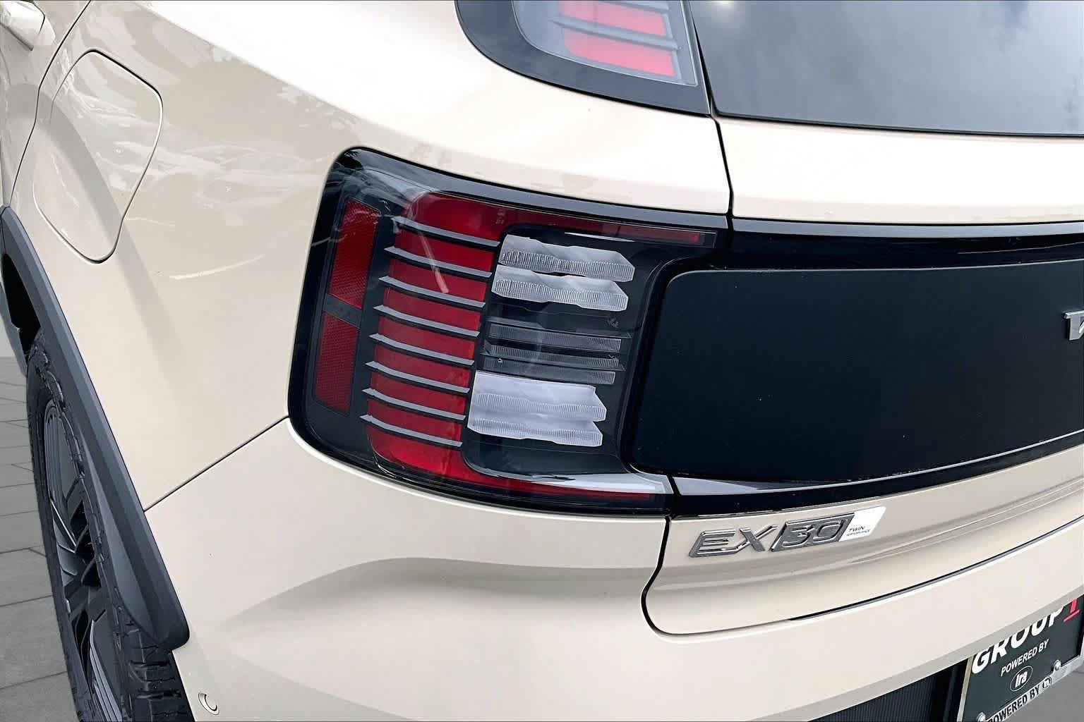 New 2026 Volvo EX30 Cross Country Ultra w/ Protection Package Premier AWD/4WD image 5