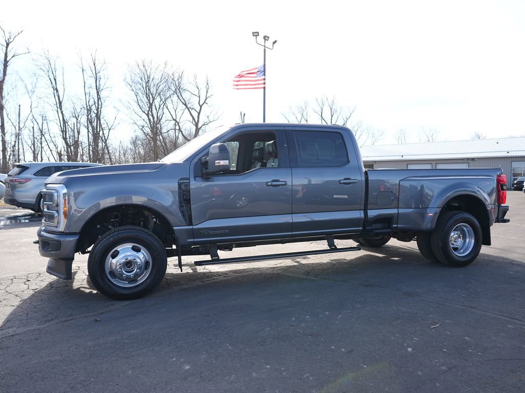 Used 2025 Ford F350 Platinum image 6