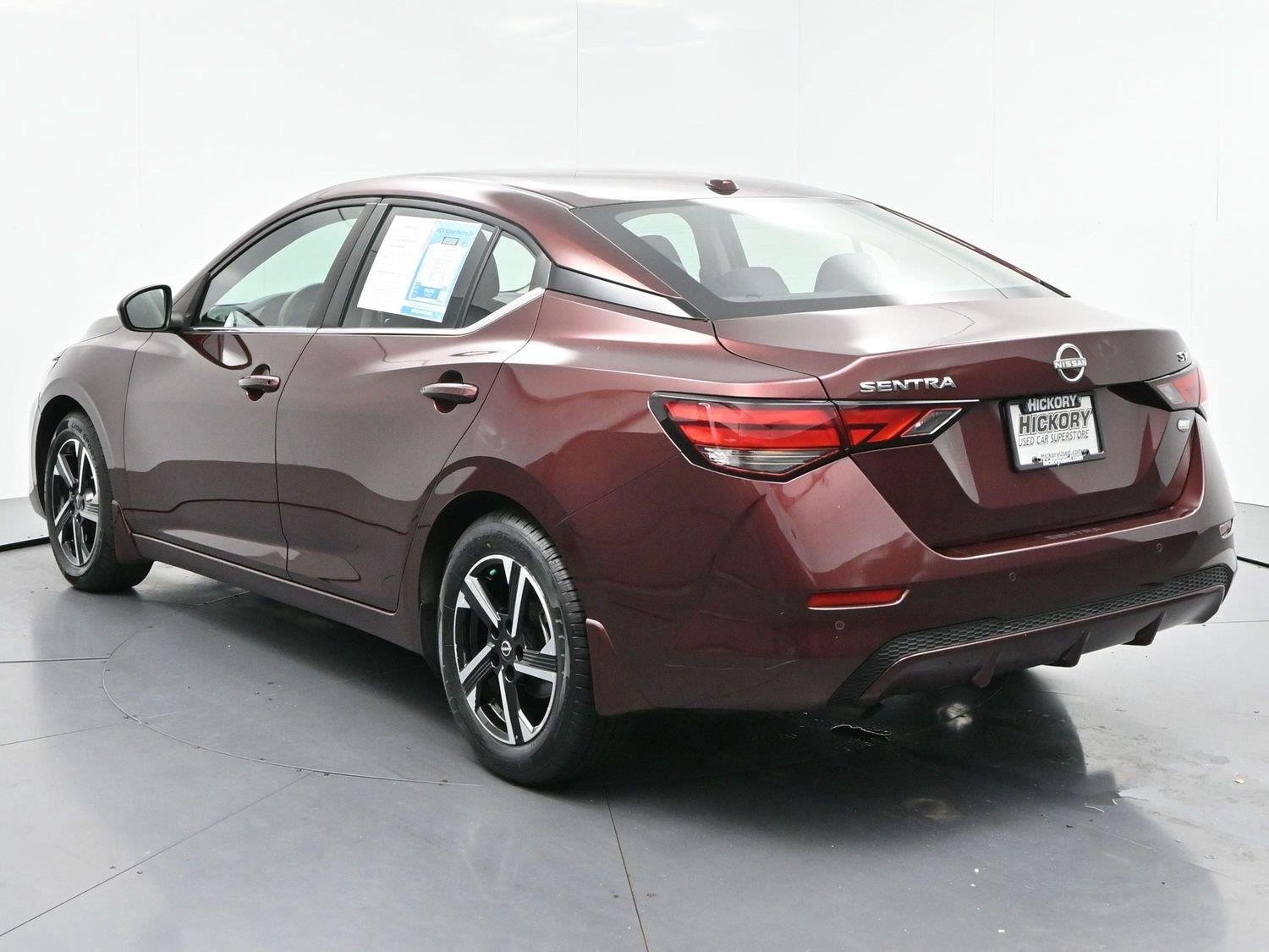 Used 2024 Nissan Sentra SV FWD image 5