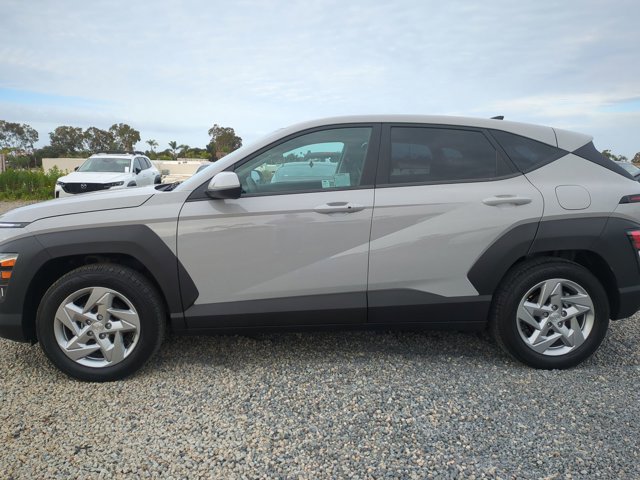 Used 2025 Hyundai Kona SE image 9