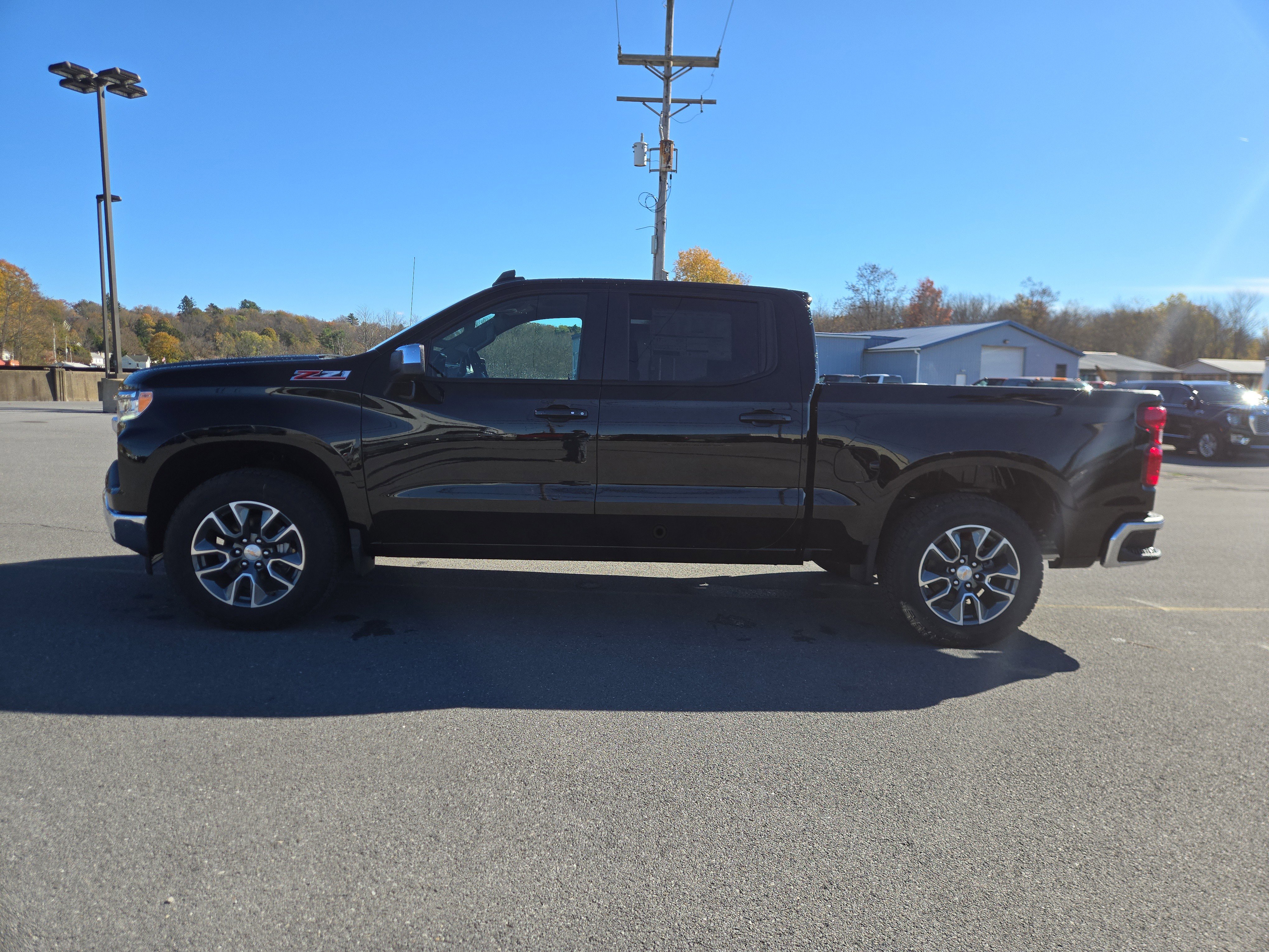 New 2026 Chevrolet Silverado 1500 LT w/ Z71 Off-Road Package image 7