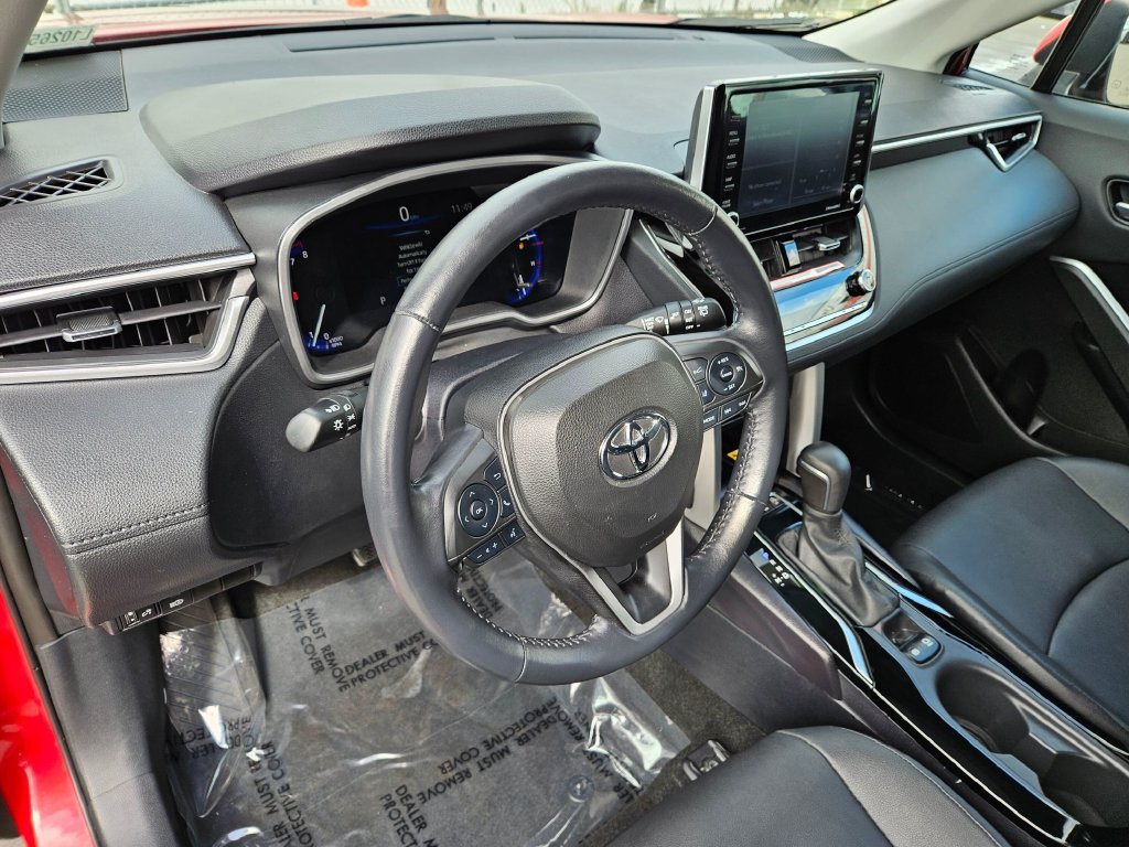 Certified 2022 Toyota Corolla Cross XLE w/ Black Badges Package (TMS) AWD/4WD image 25