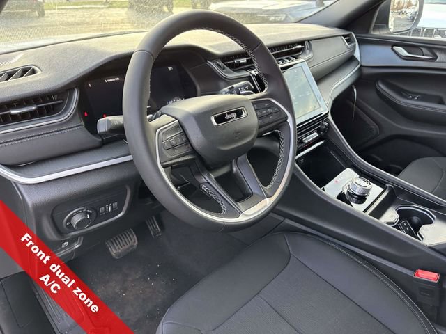 New 2025 Jeep Grand Cherokee Laredo image 14