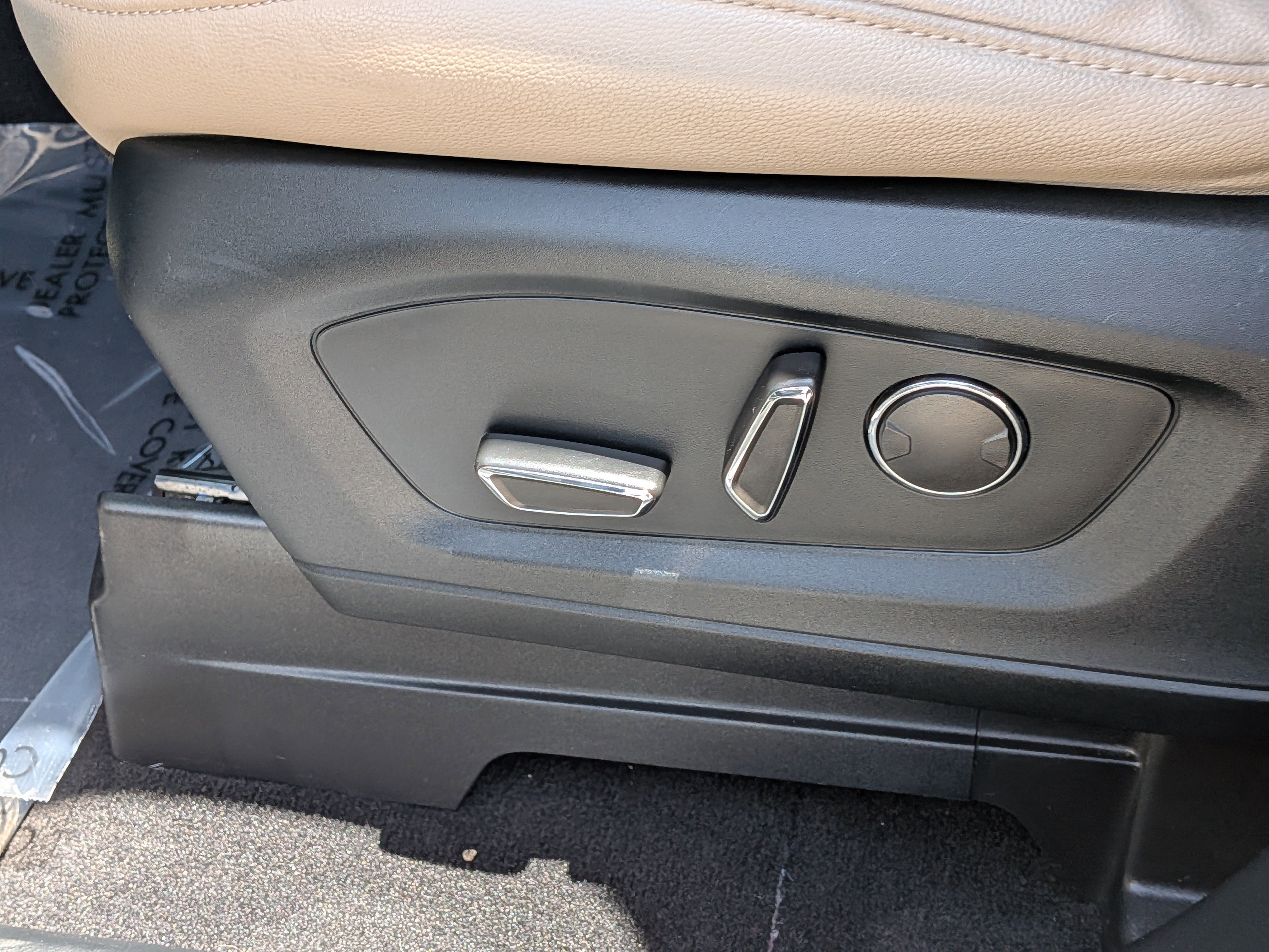 Used 2020 Ford Explorer Limited w/ Class III Trailer Tow Package image 22