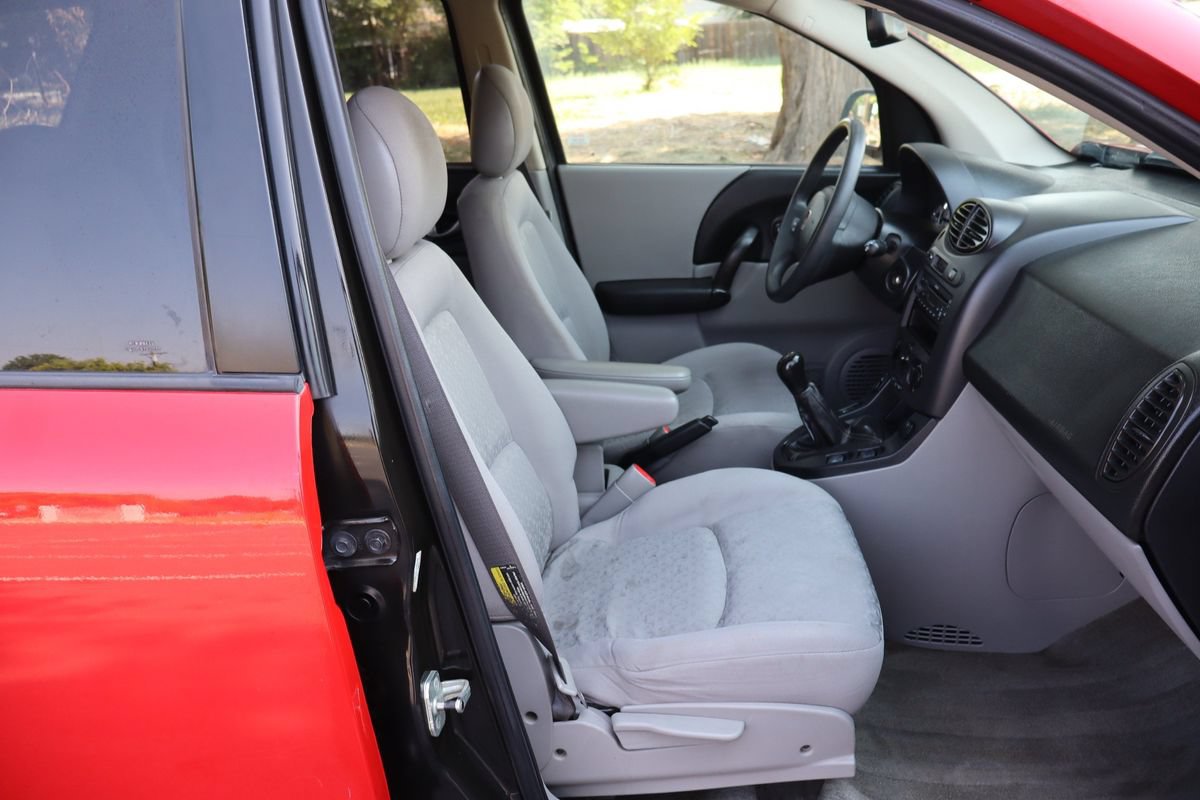 Used 2005 Saturn Vue 2WD w/ Sport Plus Pkg image 22