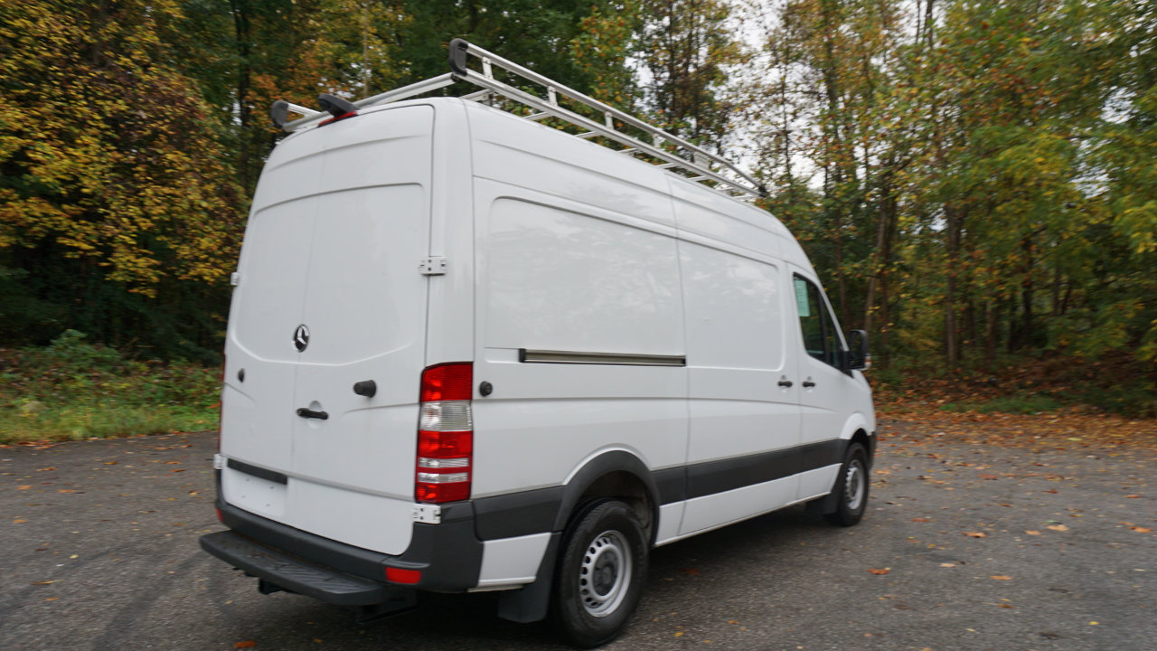 Used 2017 Mercedes-Benz Sprinter 2500 image 5