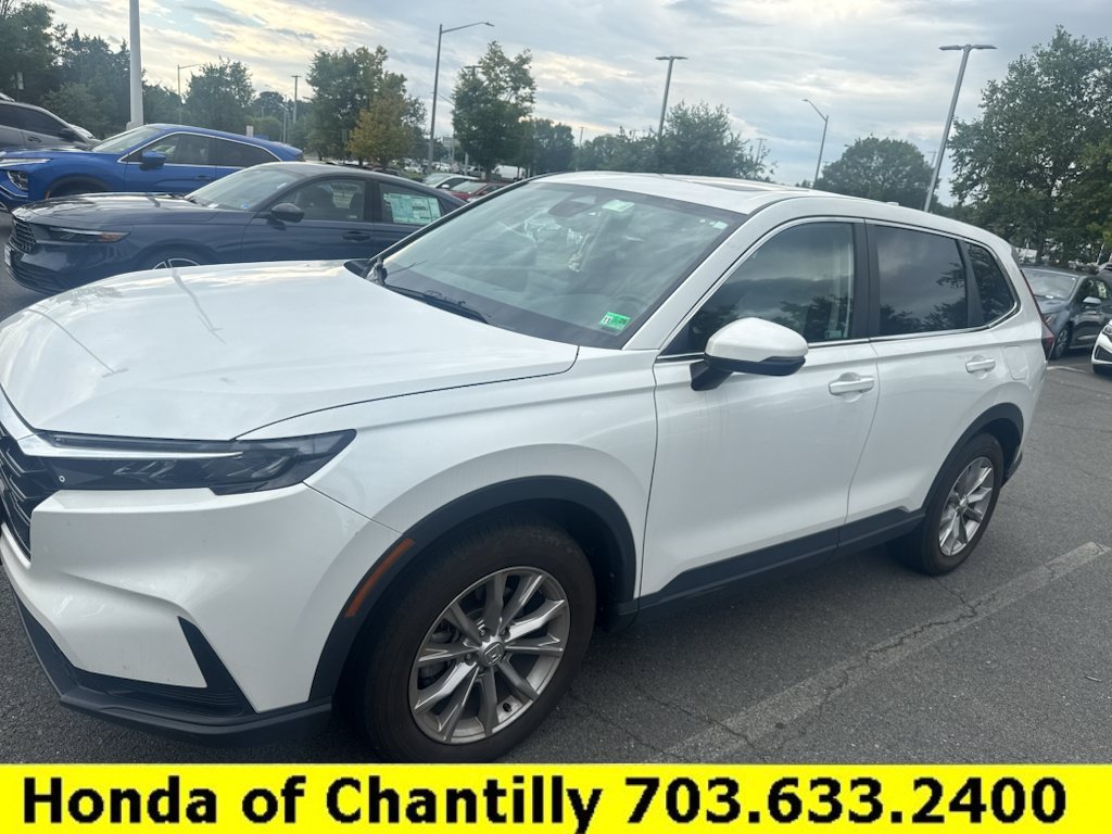 Used 2023 Honda CR-V EX image 1
