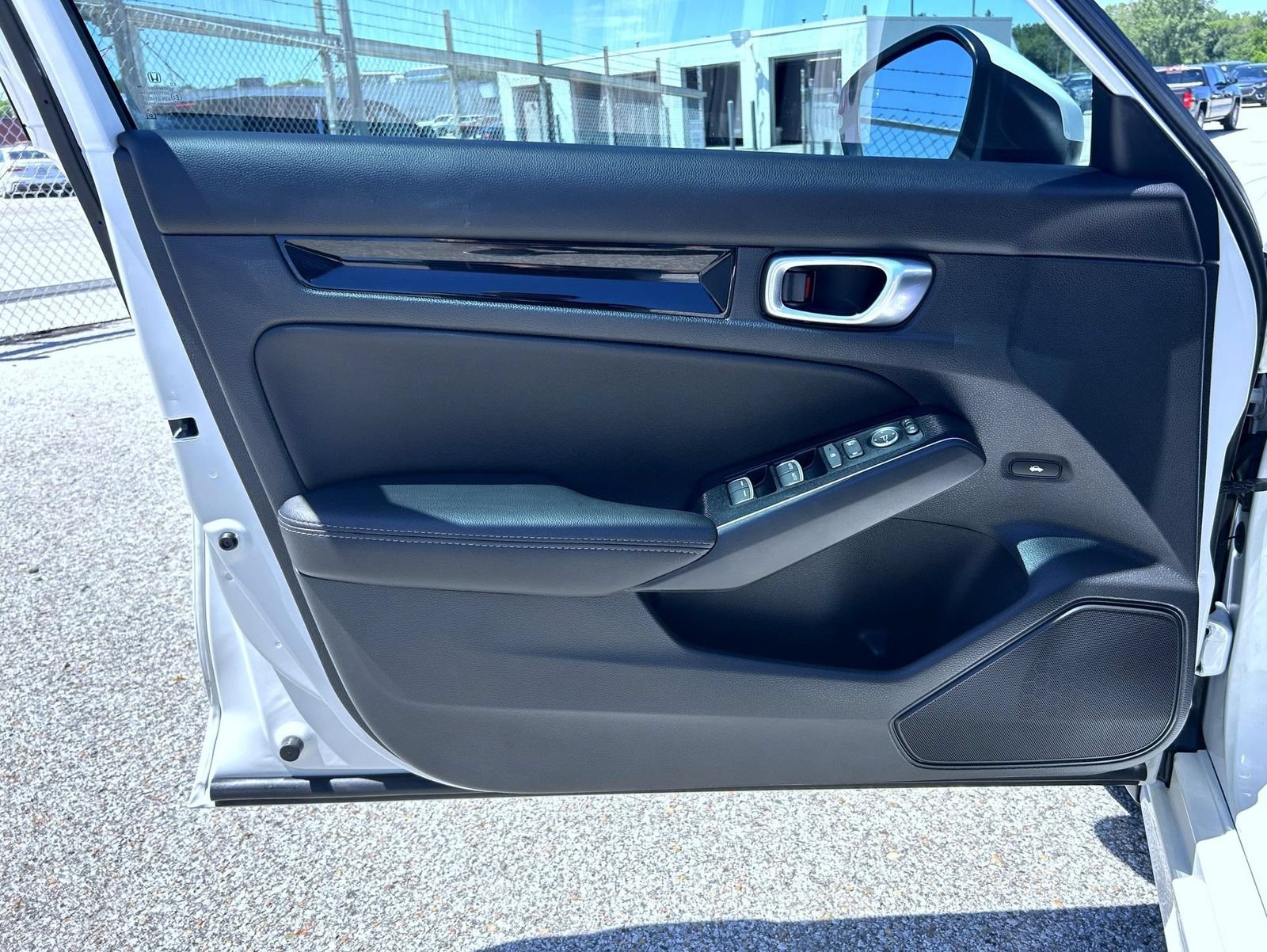 Used 2023 Honda Civic Touring image 9