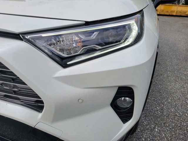 Used 2021 Toyota RAV4 XSE image 16