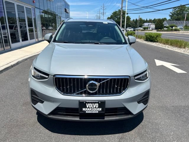 Used 2025 Volvo XC40 B5 Core AWD/4WD image 7