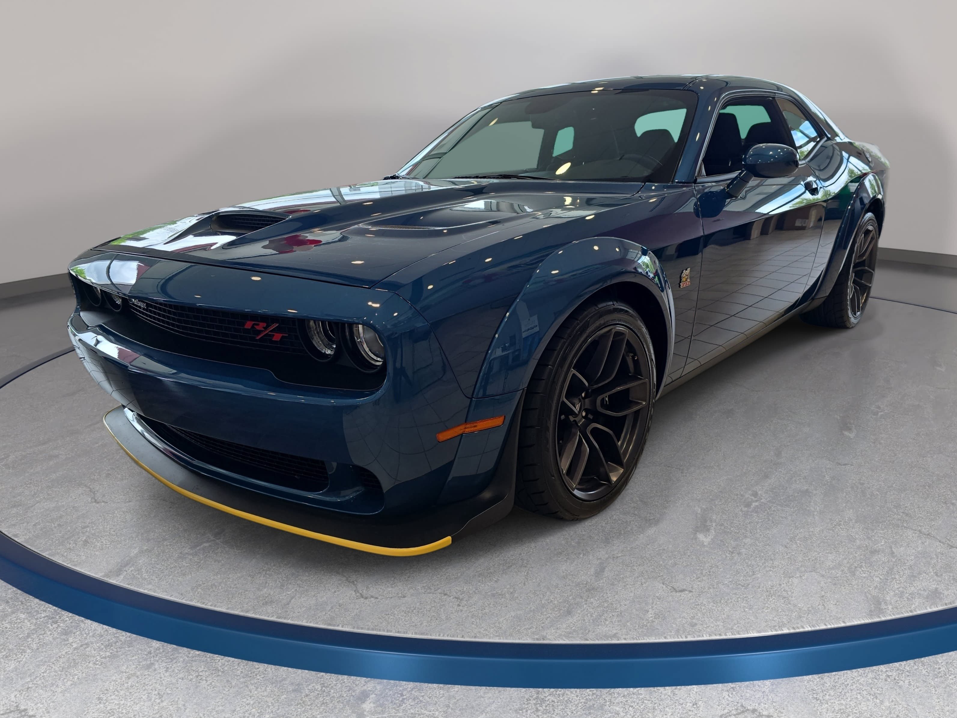 Used 2021 Dodge Challenger R/T Scat Pack RWD image 1