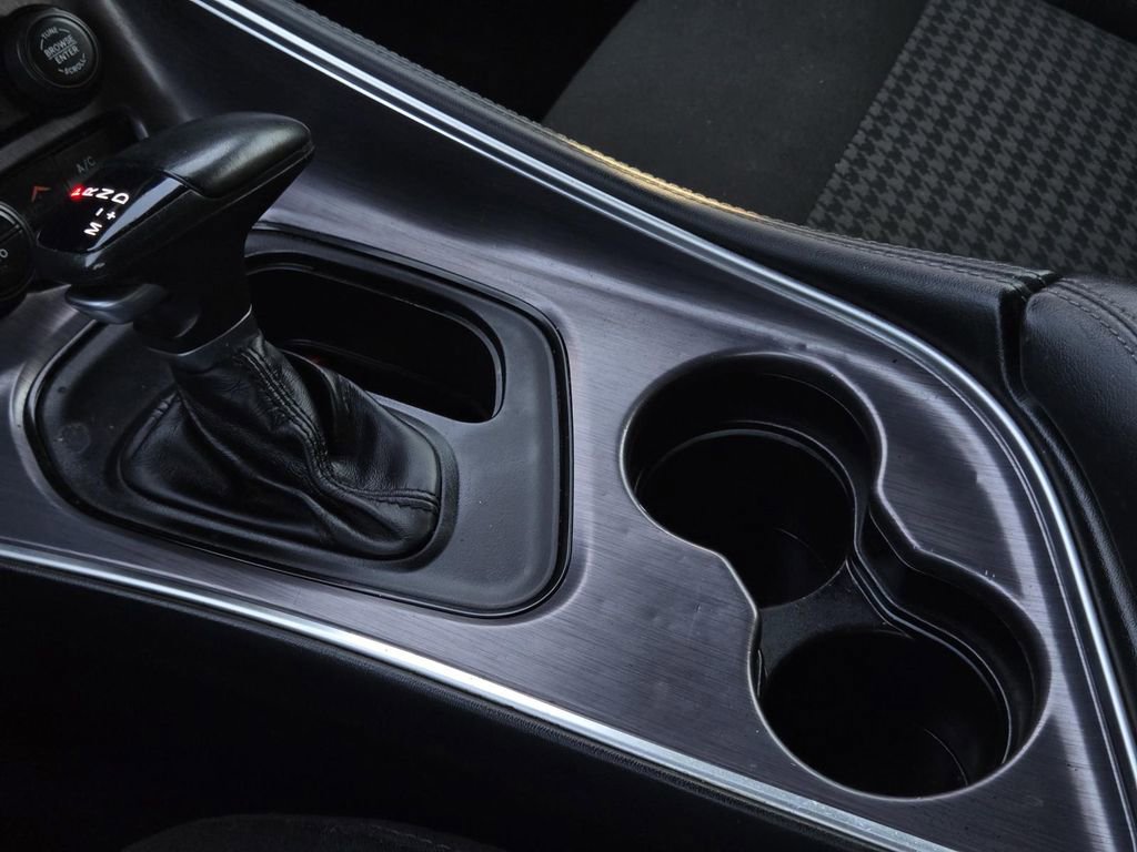 Used 2018 Dodge Challenger R/T image 21