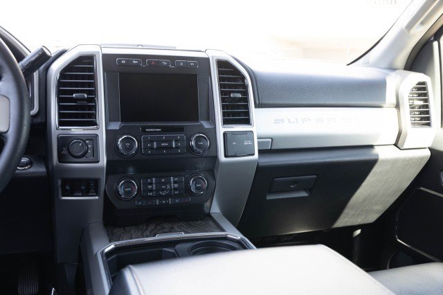 Used 2019 Ford F250 Lariat w/ Lariat Ultimate Package image 22