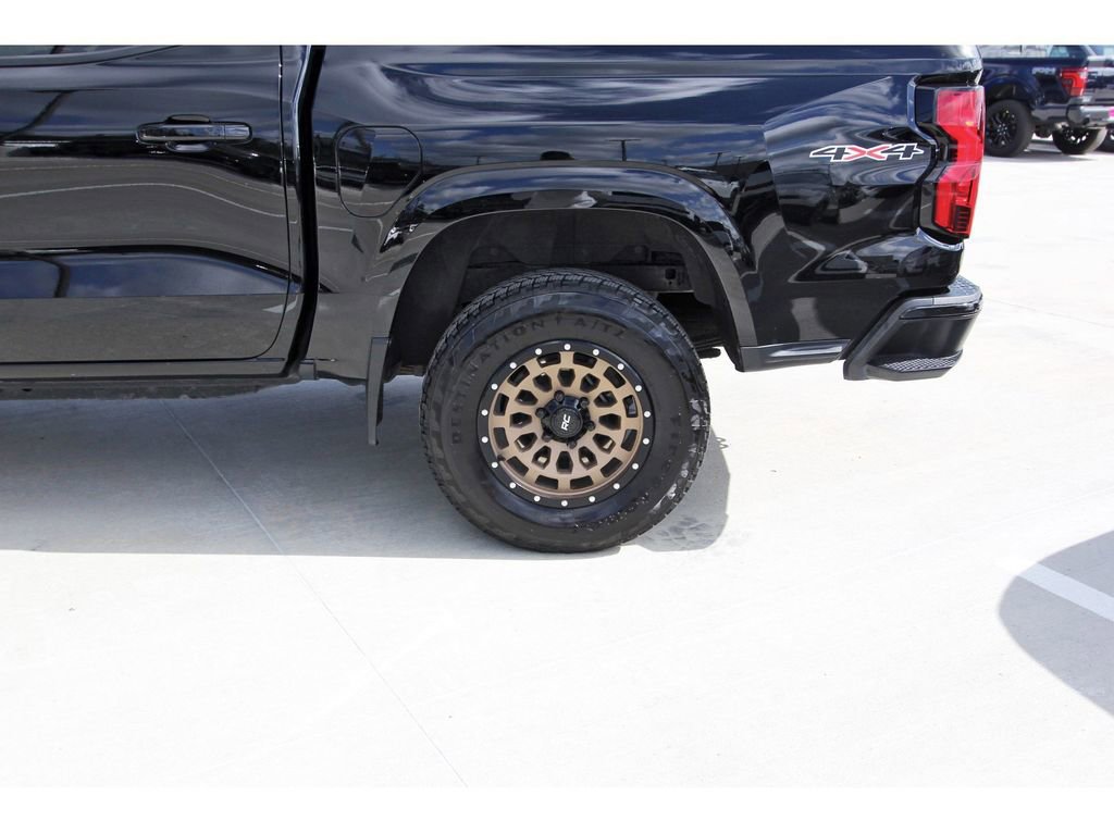 Used 2023 Chevrolet Colorado LT image 28