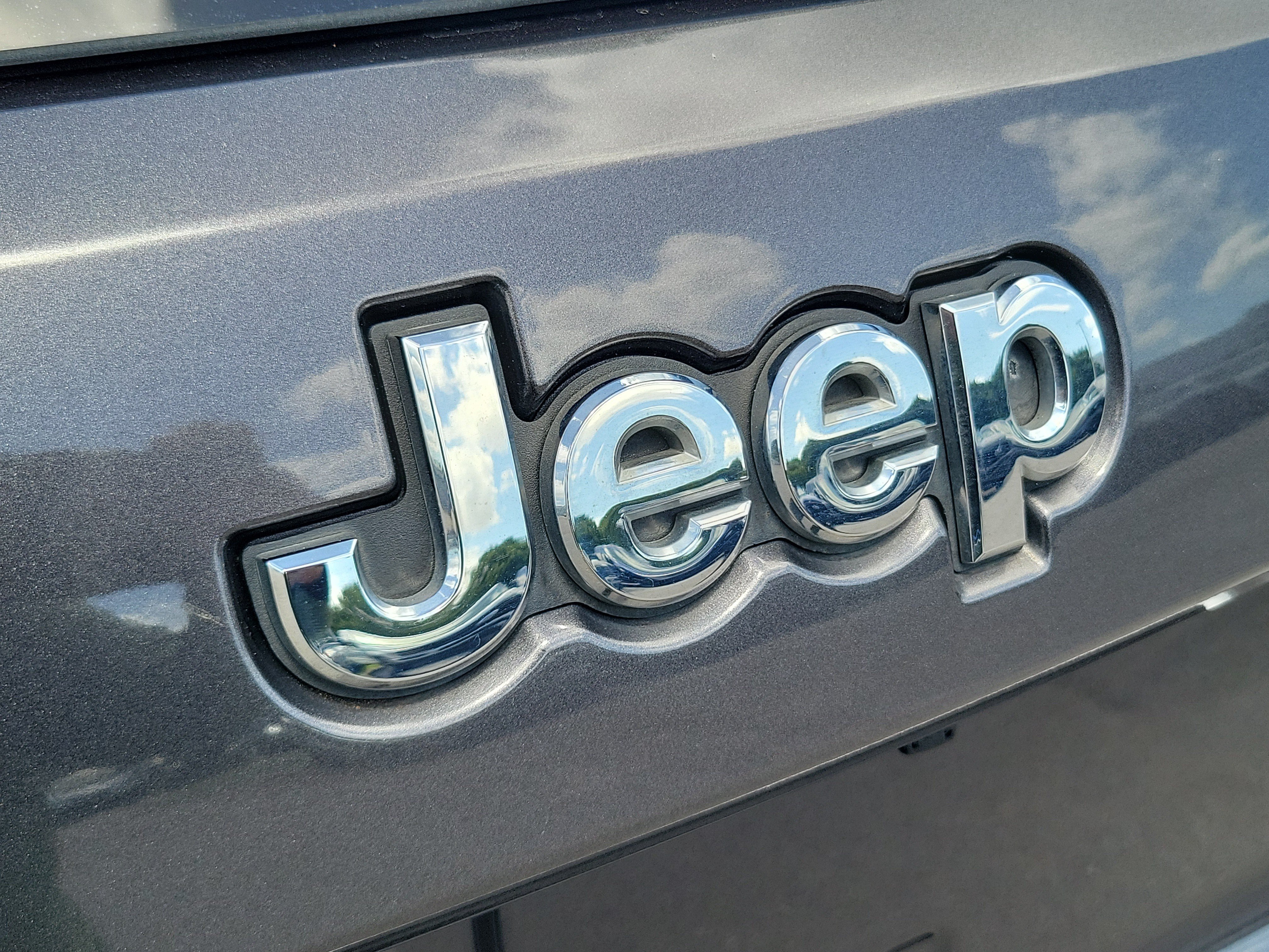 Used 2021 Jeep Grand Cherokee Limited w/ Luxury Group II RWD image 30