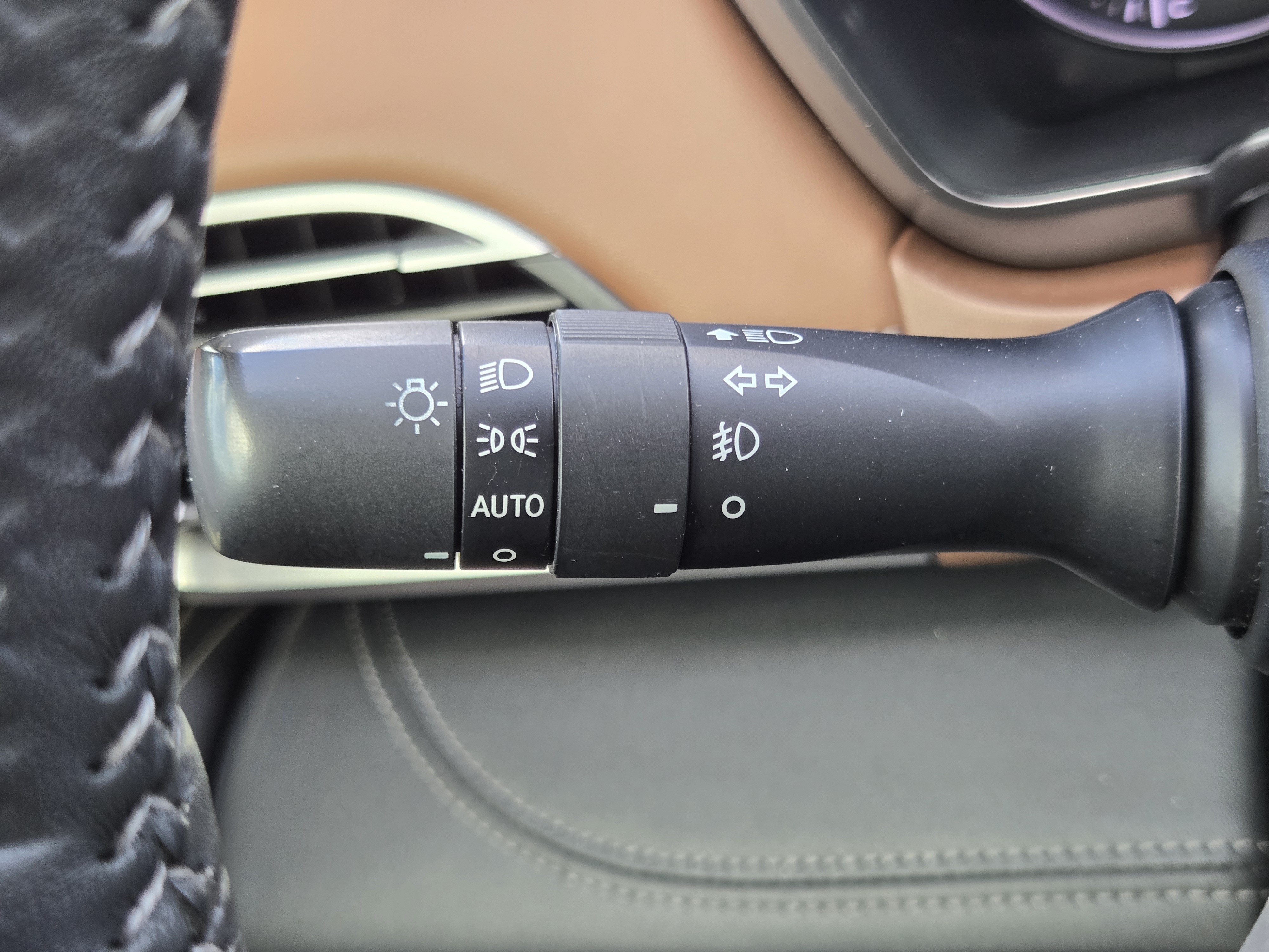 Used 2021 Subaru Outback Touring XT AWD/4WD image 22