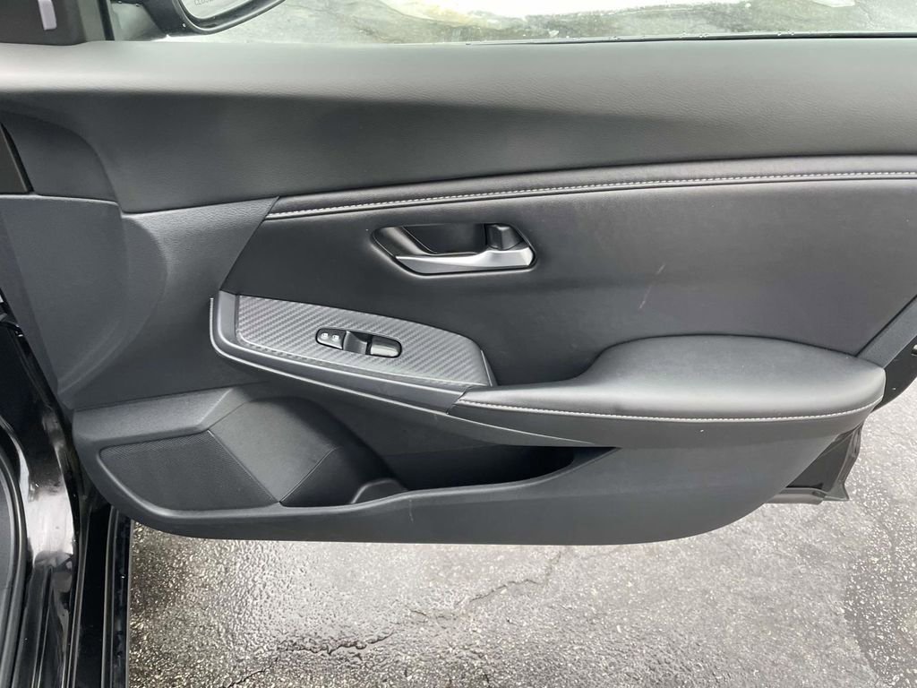 Used 2022 Nissan Sentra SV image 45