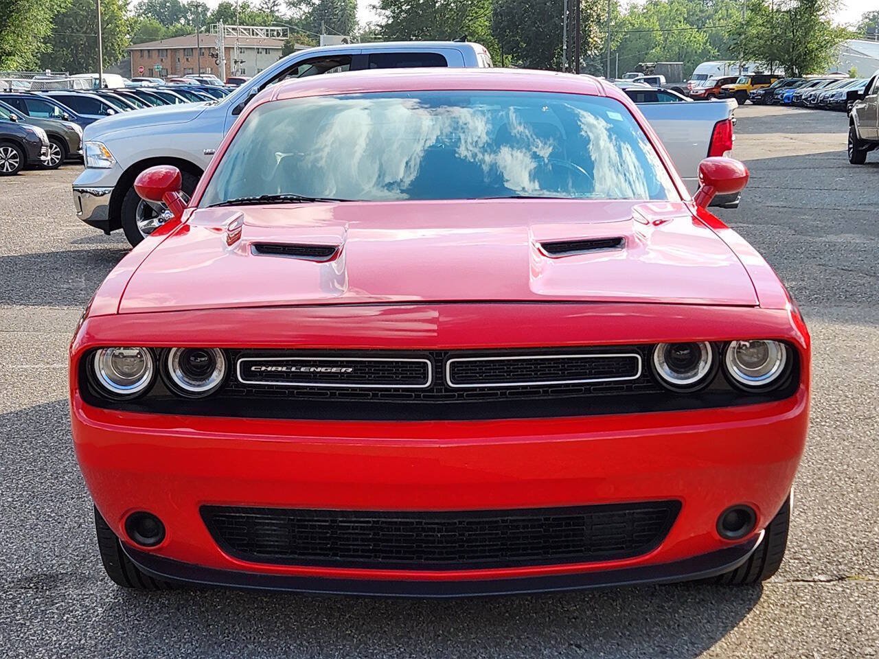 Used 2019 Dodge Challenger SXT AWD/4WD image 6